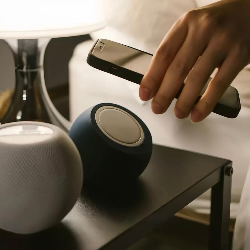 Station de Charge Magnétique Design